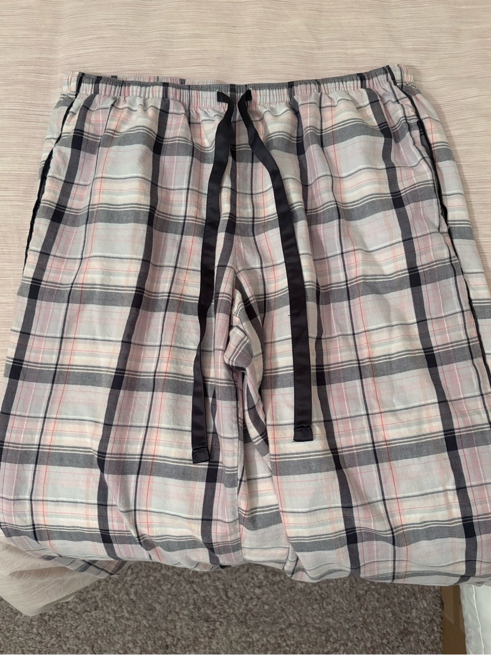 Victoria's Secret Plaid Pyjamas - Gray, Pink, & Black